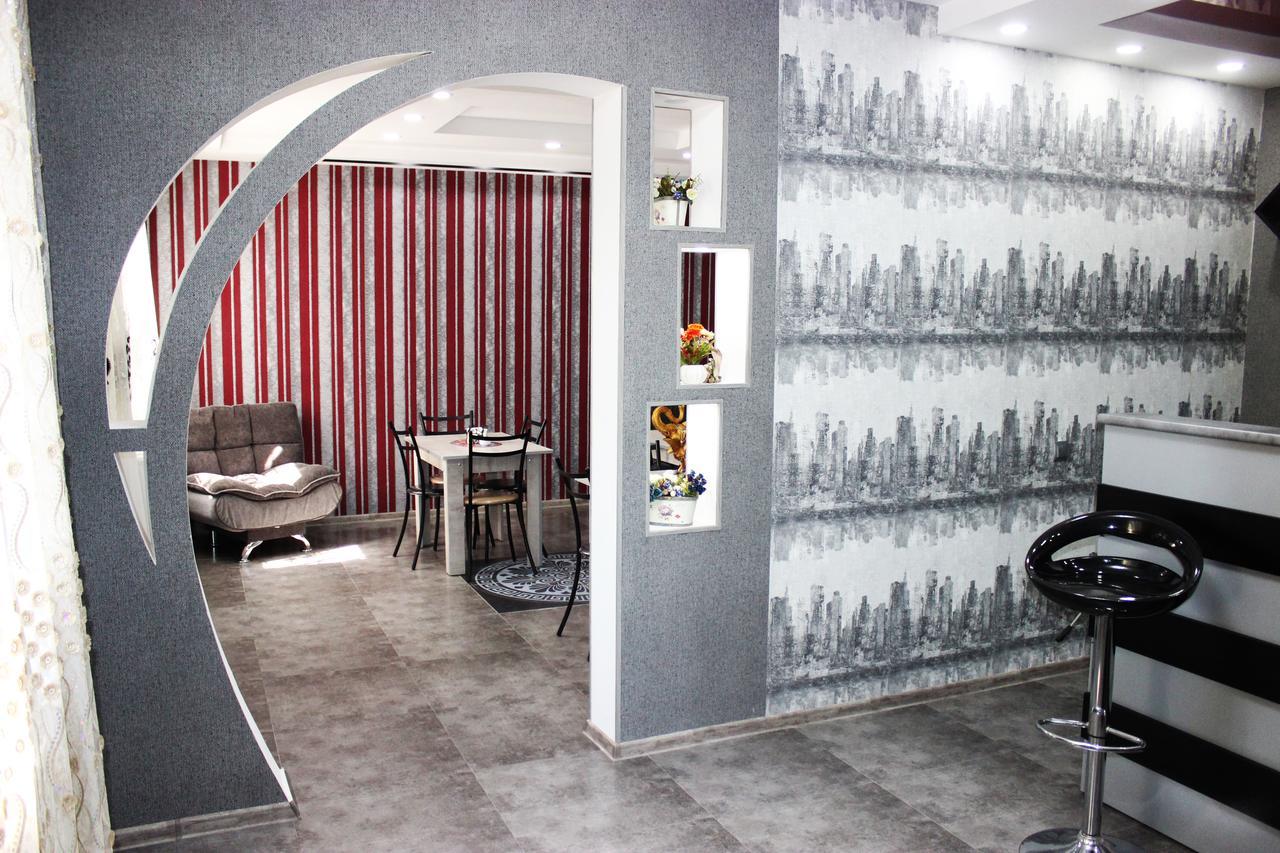 Golden Way Hotel Tbilisi ภายนอก รูปภาพ