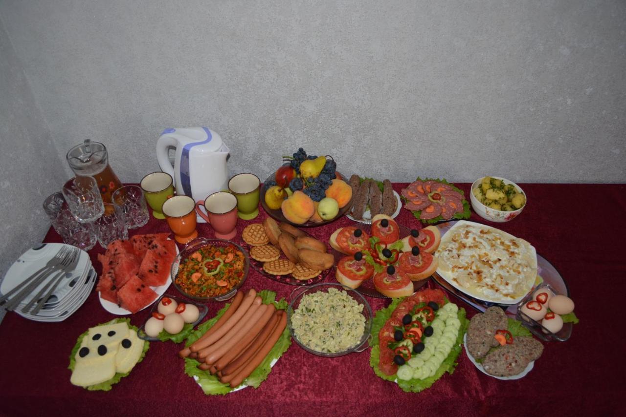 Golden Way Hotel Tbilisi ภายนอก รูปภาพ