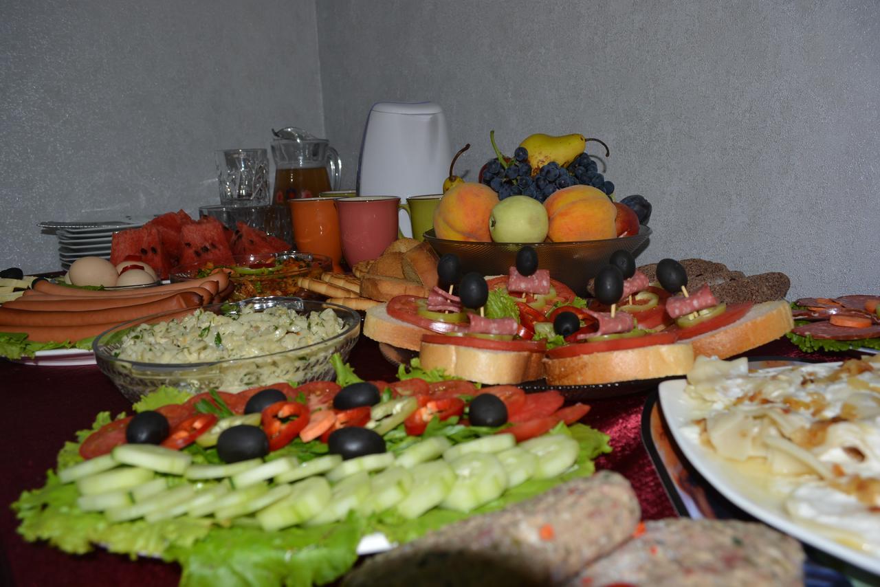 Golden Way Hotel Tbilisi ภายนอก รูปภาพ