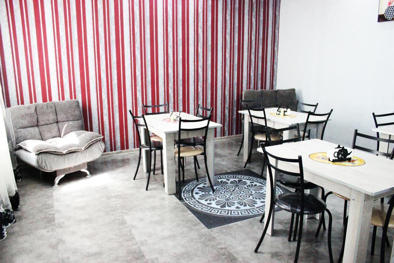 Golden Way Hotel Tbilisi ภายนอก รูปภาพ