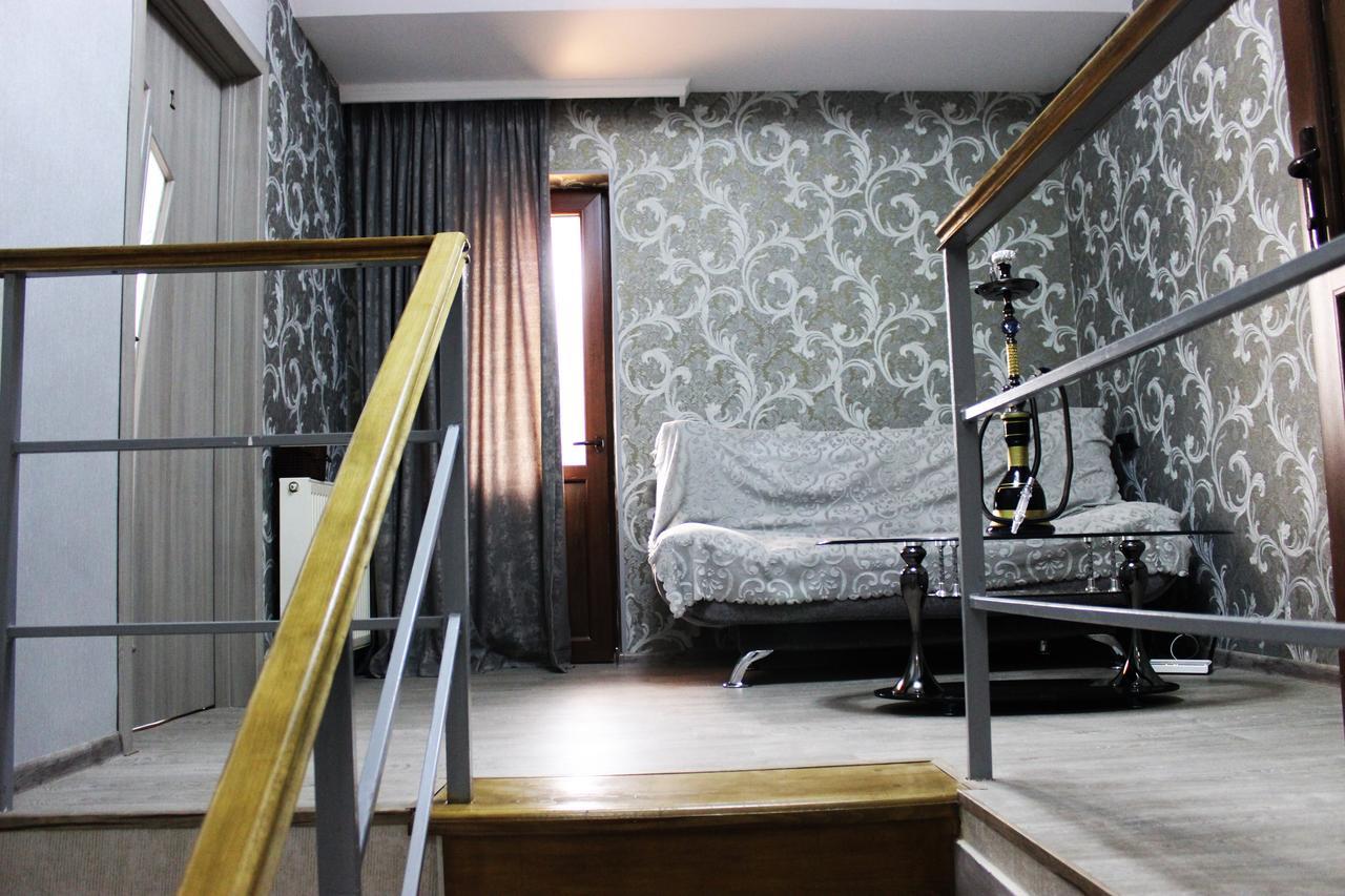 Golden Way Hotel Tbilisi ภายนอก รูปภาพ