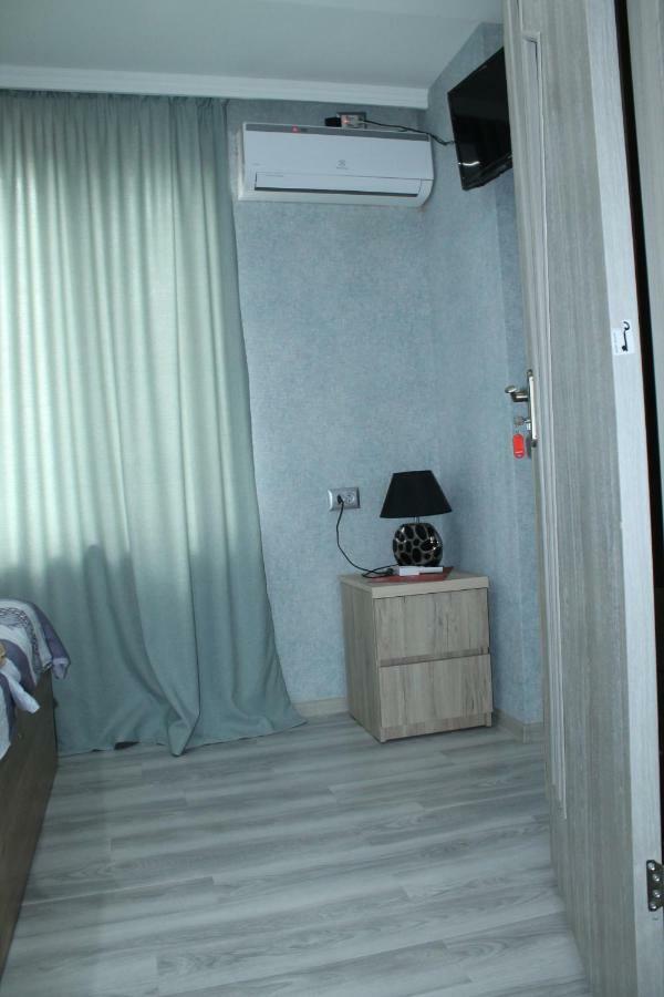 Golden Way Hotel Tbilisi ภายนอก รูปภาพ